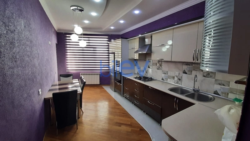 Aylıq Kirayə 2 otaqlı Yeni Tikili bina evi  75m², Bakı
