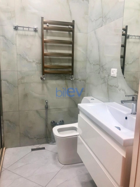 Aylıq Kirayə 2 otaqlı Yeni Tikili bina evi  70m², Bakı
