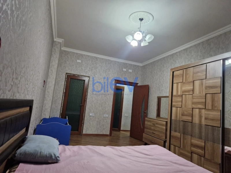 Aylıq Kirayə 3 otaqlı Yeni Tikili bina evi  130m², Bakı