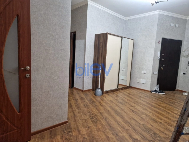 Aylıq Kirayə 3 otaqlı Yeni Tikili bina evi  130m², Bakı