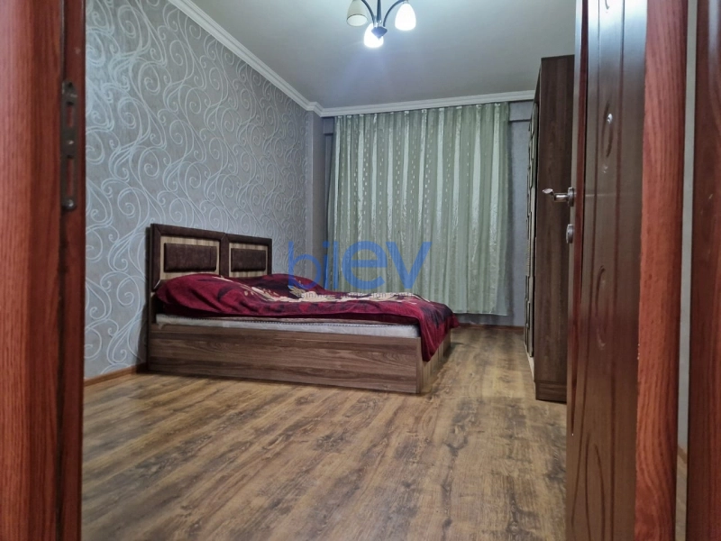 Aylıq Kirayə 3 otaqlı Yeni Tikili bina evi  130m², Bakı