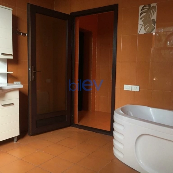 Günlük Kirayə 5 otaqlı Bağ evi  10000m², Bakı