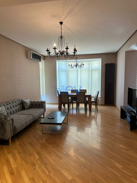 Aylıq Kirayə 3 otaqlı Yeni Tikili bina evi  120m², Bakı