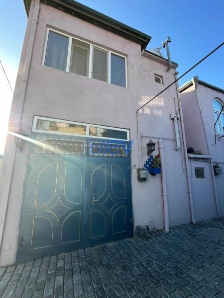 Satış 6 otaqlı Həyət evi  200m², Bakı