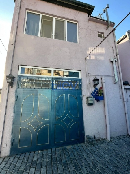 Satış 6 otaqlı Həyət evi  200m², Bakı