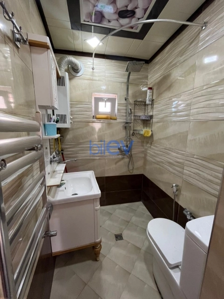 Satış 6 otaqlı Həyət evi  200m², Bakı
