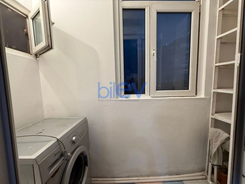 Aylıq Kirayə 2 otaqlı Köhnə Tikili bina evi  67m², Bakı