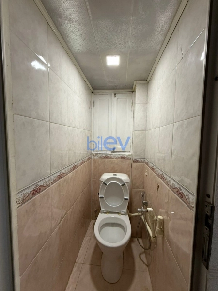 Aylıq Kirayə 2 otaqlı Köhnə Tikili bina evi  67m², Bakı