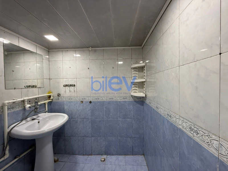 Aylıq Kirayə 2 otaqlı Köhnə Tikili bina evi  67m², Bakı