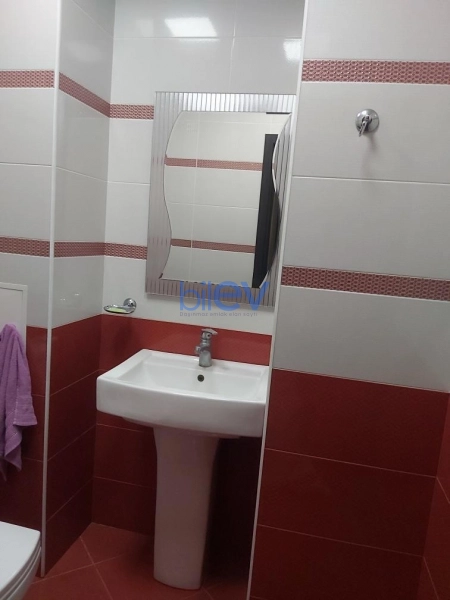 Aylıq Kirayə 3 otaqlı Yeni Tikili bina evi  98m², Bakı