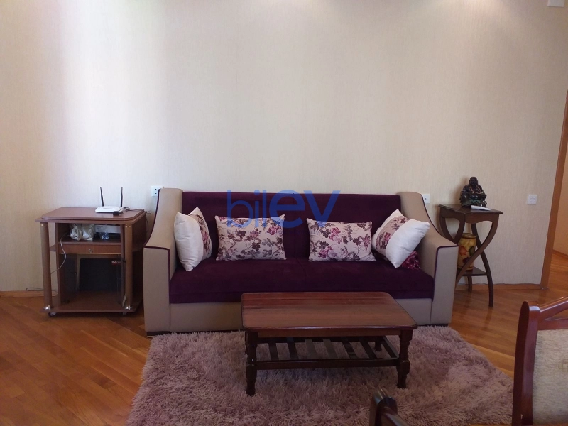 Aylıq Kirayə 2 otaqlı Yeni Tikili bina evi  76m², Bakı