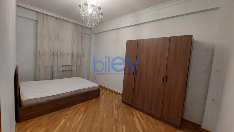 Aylıq Kirayə 3 otaqlı Yeni Tikili bina evi  100m², Bakı