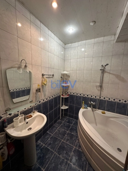 Aylıq Kirayə 3 otaqlı Yeni Tikili bina evi  100m², Bakı