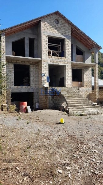 Satış 8 otaqlı Həyət evi  450m², Qəbələ