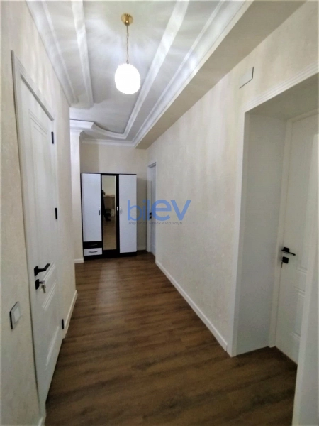 Aylıq Kirayə 2 otaqlı Yeni Tikili bina evi  82m², Bakı
