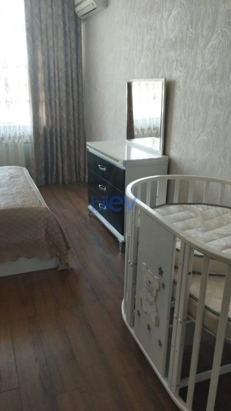 Aylıq Kirayə 2 otaqlı Yeni Tikili bina evi  82m², Bakı