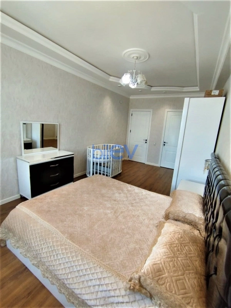 Aylıq Kirayə 2 otaqlı Yeni Tikili bina evi  82m², Bakı