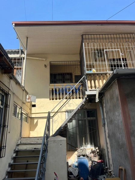 Aylıq Kirayə 4 otaqlı Köhnə Tikili bina evi  125m², Bakı