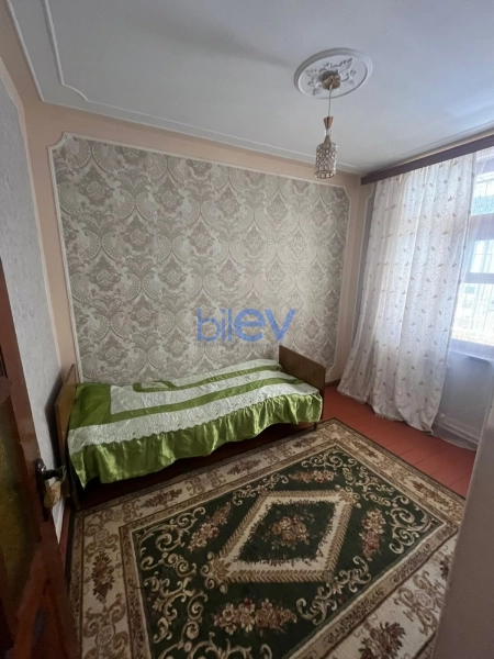 Aylıq Kirayə 4 otaqlı Köhnə Tikili bina evi  125m², Bakı