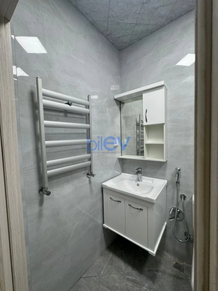 Aylıq Kirayə 2 otaqlı Yeni Tikili bina evi  70m², Bakı