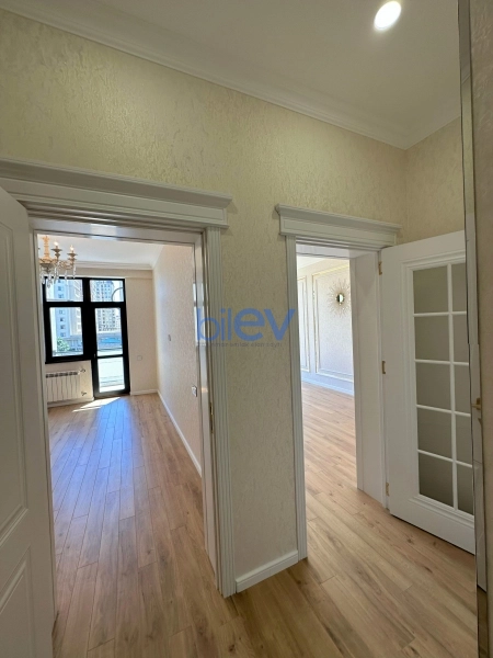 Satış 3 otaqlı Yeni Tikili bina evi  105m², Bakı