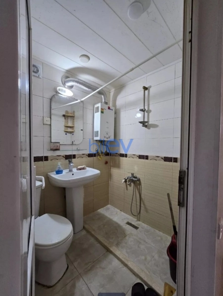 Aylıq Kirayə 2 otaqlı Köhnə Tikili bina evi  45m², Bakı