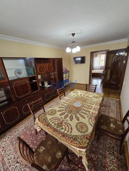 Aylıq Kirayə 2 otaqlı Köhnə Tikili bina evi  45m², Bakı