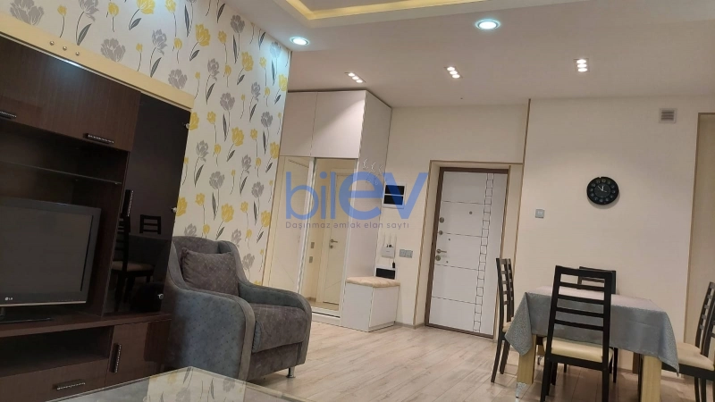 Aylıq Kirayə 3 otaqlı Yeni Tikili bina evi  98m², Bakı