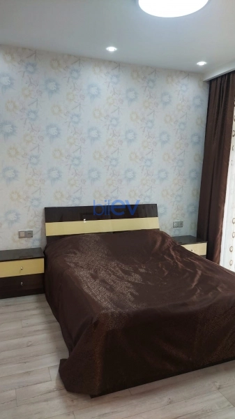 Aylıq Kirayə 3 otaqlı Yeni Tikili bina evi  98m², Bakı