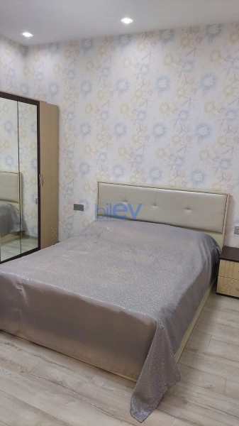 Aylıq Kirayə 3 otaqlı Yeni Tikili bina evi  98m², Bakı