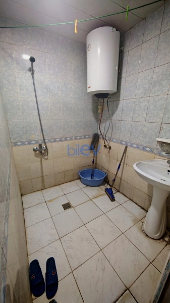 Aylıq Kirayə 2 otaqlı Köhnə Tikili bina evi  50m², Bakı