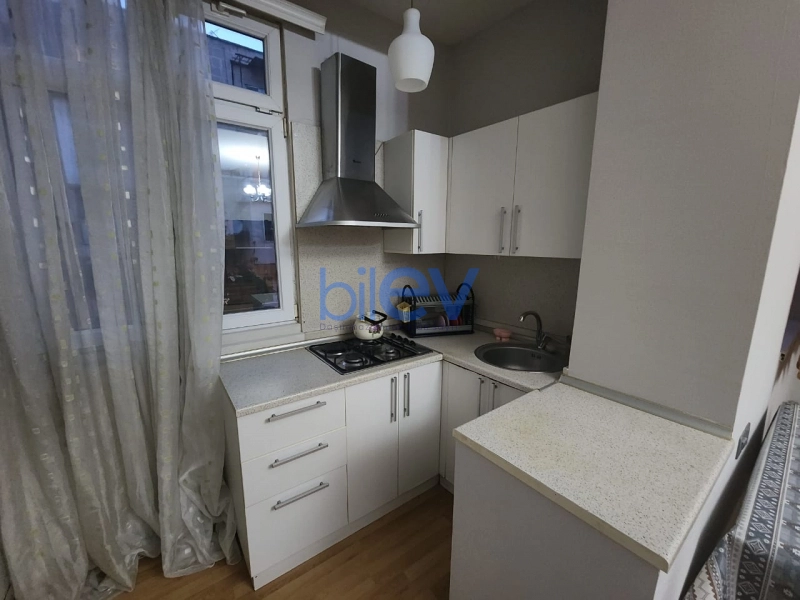 Aylıq Kirayə 2 otaqlı Köhnə Tikili bina evi  50m², Bakı