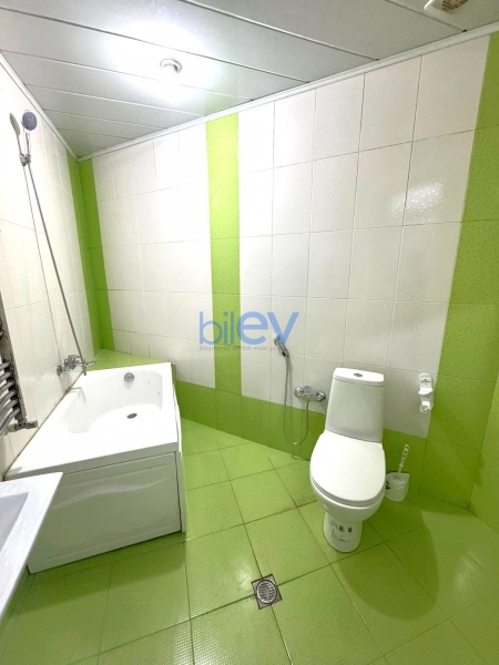 Aylıq Kirayə 2 otaqlı Köhnə Tikili bina evi  70m², Bakı