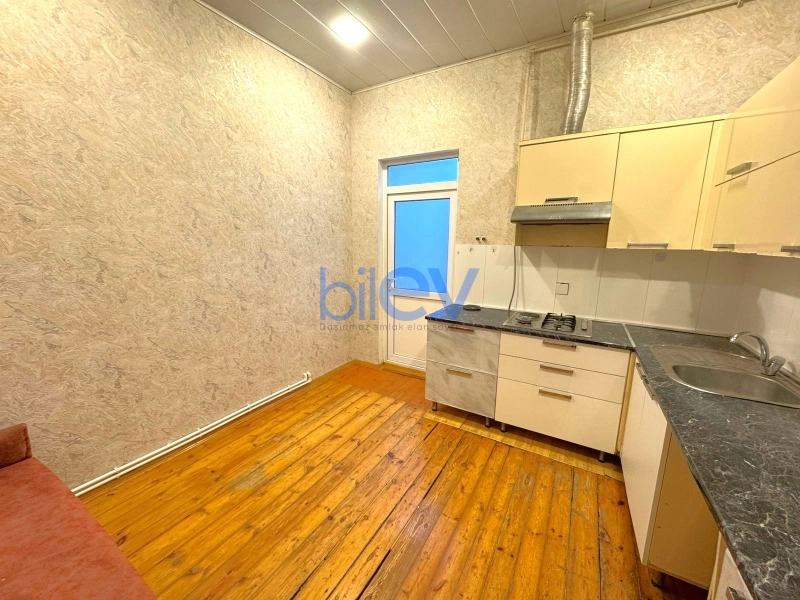Aylıq Kirayə 2 otaqlı Köhnə Tikili bina evi  70m², Bakı