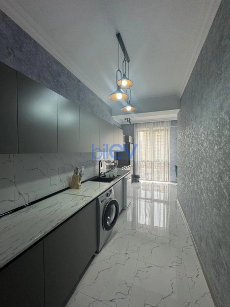 Aylıq Kirayə 3 otaqlı Yeni Tikili bina evi  115m², Bakı