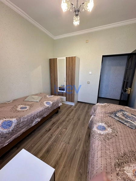 Aylıq Kirayə 4 otaqlı Həyət evi  120m², Bakı