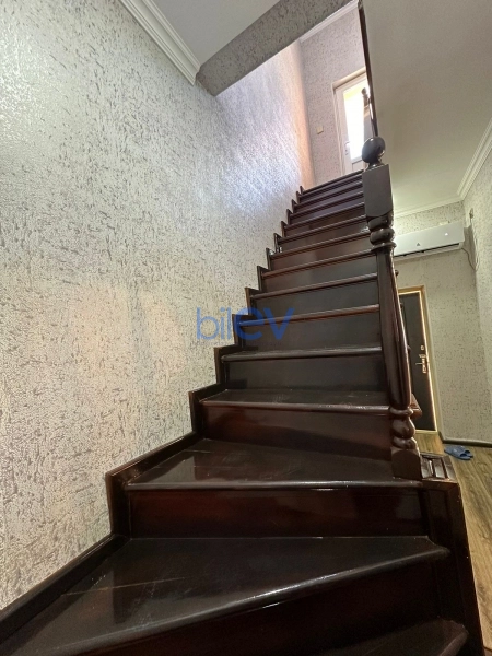 Aylıq Kirayə 4 otaqlı Həyət evi  120m², Bakı