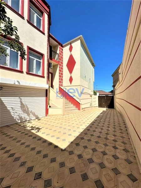 Aylıq Kirayə 4 otaqlı Həyət evi  120m², Bakı