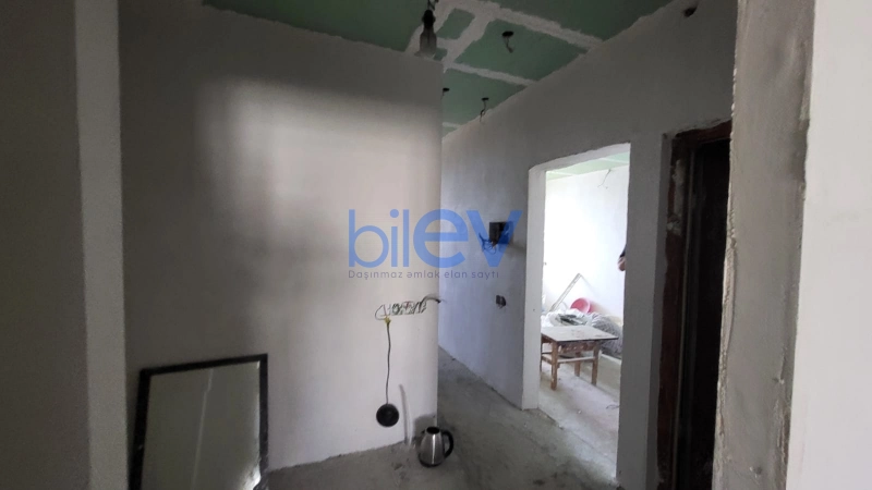 Satış 2 otaqlı Köhnə Tikili bina evi  63m², Bakı