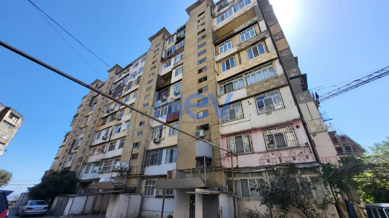 Satış 2 otaqlı Köhnə Tikili bina evi  63m², Bakı