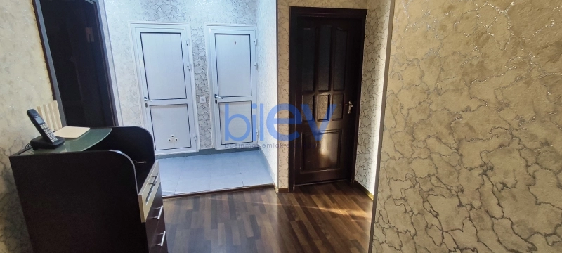 Satış 3 otaqlı Köhnə Tikili bina evi  67m², Bakı