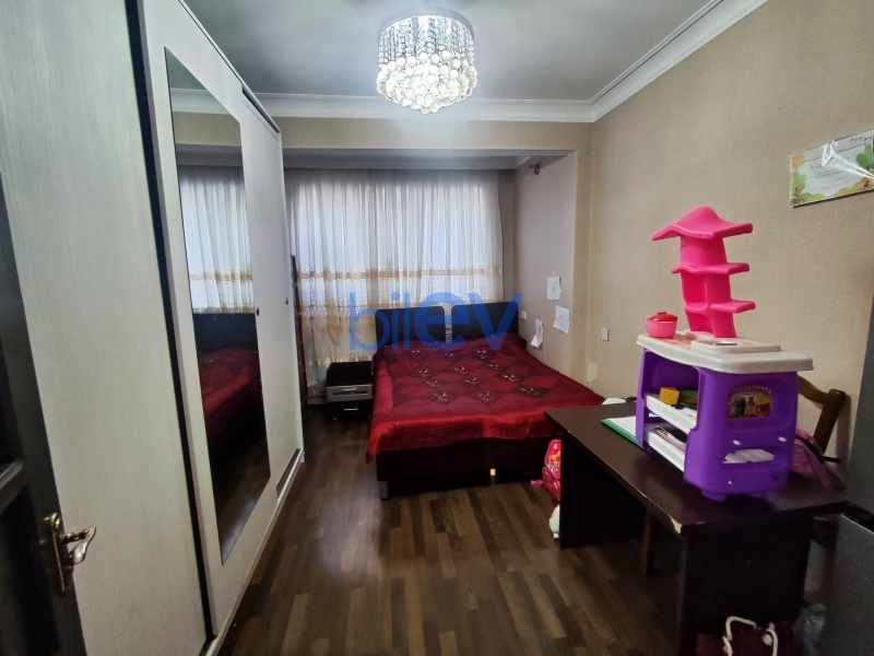 Satış 3 otaqlı Köhnə Tikili bina evi  67m², Bakı