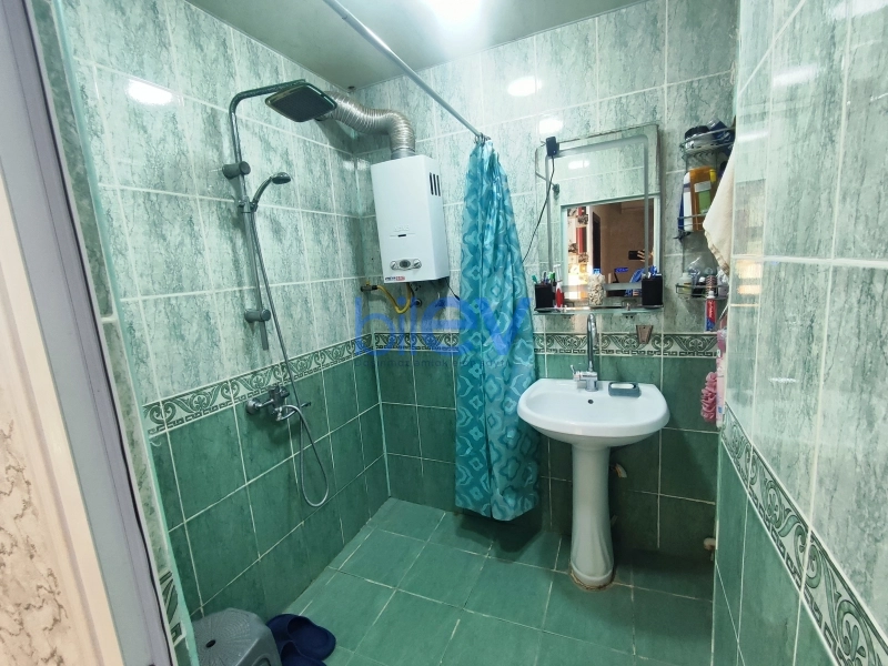Satış 3 otaqlı Köhnə Tikili bina evi  67m², Bakı