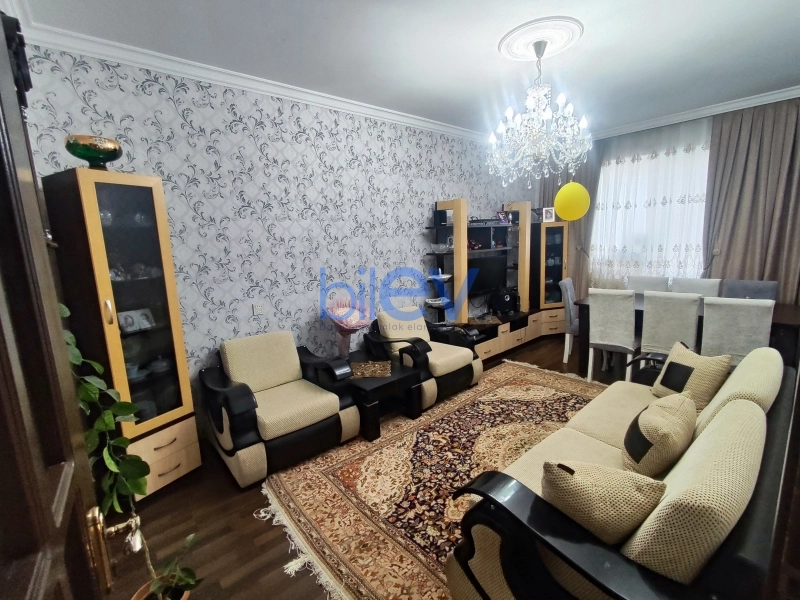 Satış 3 otaqlı Köhnə Tikili bina evi  67m², Bakı
