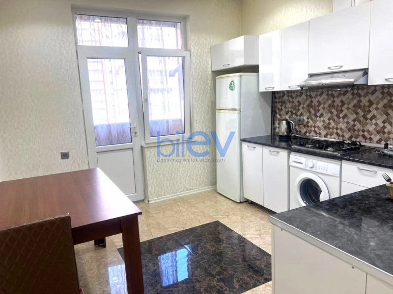 Aylıq Kirayə 2 otaqlı Yeni Tikili bina evi  90m², Bakı