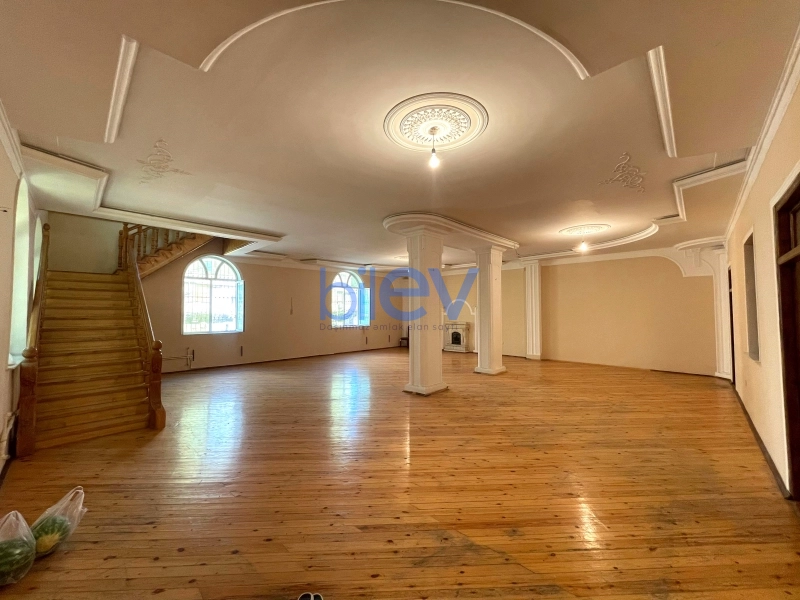 Satış 6 otaqlı Həyət evi  750m², Bakı