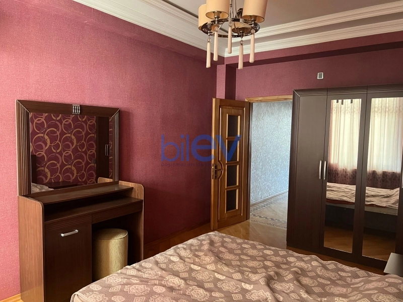 Aylıq Kirayə 3 otaqlı Köhnə Tikili bina evi  164m², Bakı