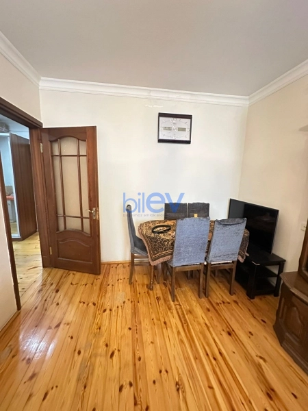 Aylıq Kirayə 3 otaqlı Köhnə Tikili bina evi  85m², Bakı