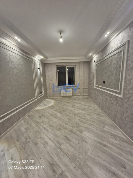 Satış 3 otaqlı Köhnə Tikili bina evi  80m², Bakı