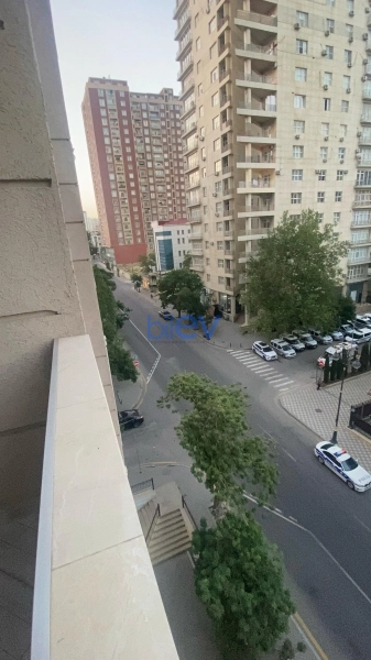 Satış 1 otaqlı Yeni Tikili bina evi  37m², Bakı